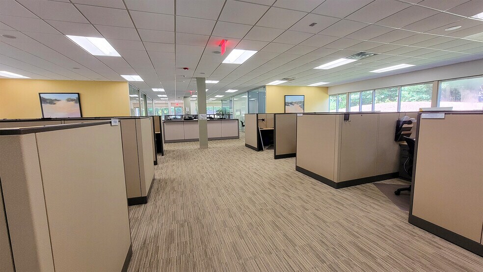 More Photos Of 63 Smiths Ln, Kingston Office For Sale