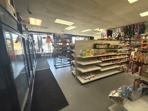 More Photos Of 4017-4019 W 63rd St, Chicago Storefront For Sale