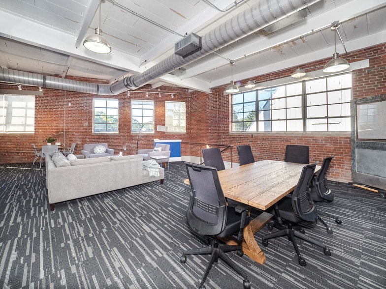 More Photos Of 733 Foster St, Durham Serviced Offices For Lease