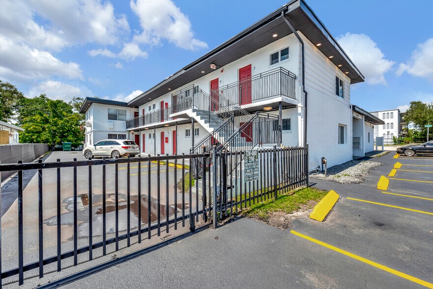 More Photos Of 14280 NE 6th Ave, North Miami Apartments For Sale