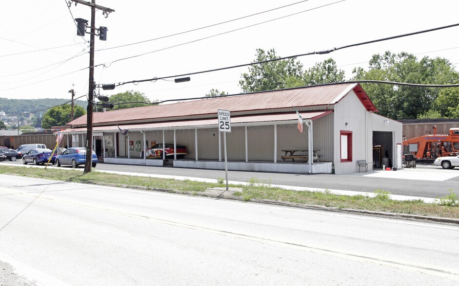 More Photos Of 80 Main St, Brownsville General Retail For Sale
