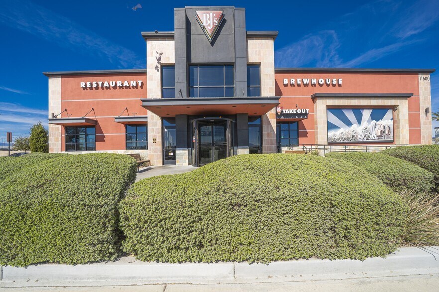 More Photos Of 11600 Amargosa Rd, Victorville Restaurant For Sale