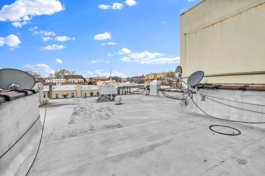 More Photos Of 6340 Fresh Pond Rd, Ridgewood Apartments For Sale
