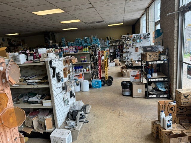 More Photos Of 3412 Pelham Pky, Pelham General Retail For Sale