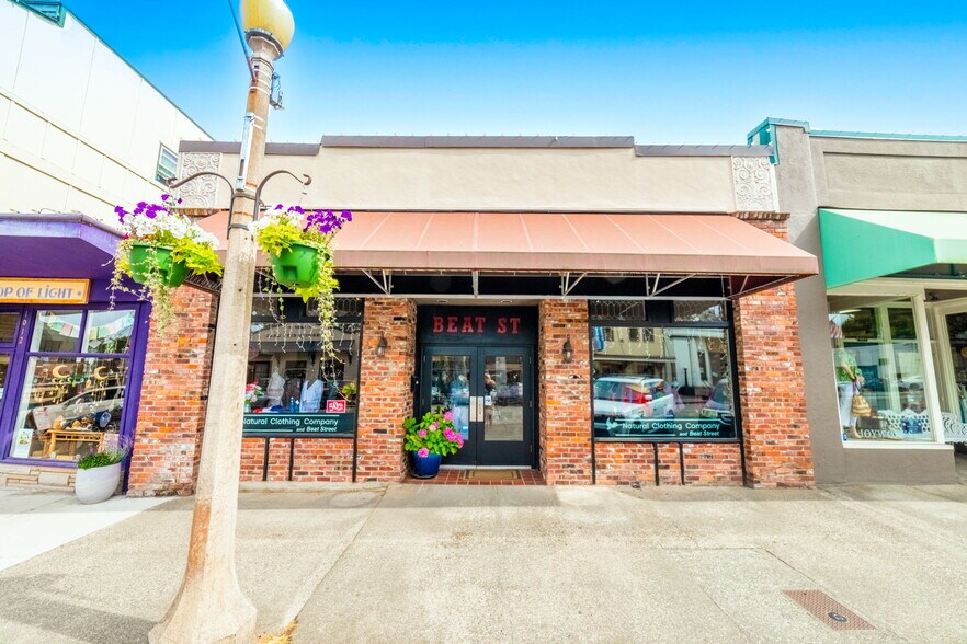 More Photos Of 1010 1st St, Snohomish General Retail For Lease