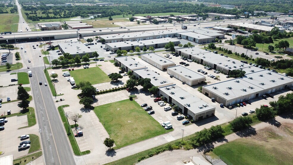 More Photos Of 240 W Wilshire Blvd, Oklahoma City Office For Lease