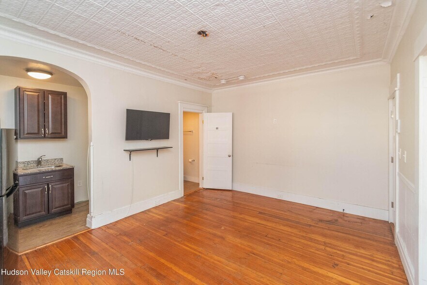 More Photos Of 21 Main St, Kingston Apartments For Sale