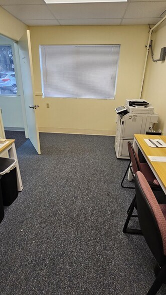 More Photos Of 31 Colwell St, Port Hadlock Medical For Lease
