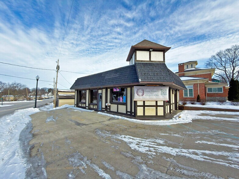 Primary Photo Of 409 Rice St, Elmore Auto Repair For Sale