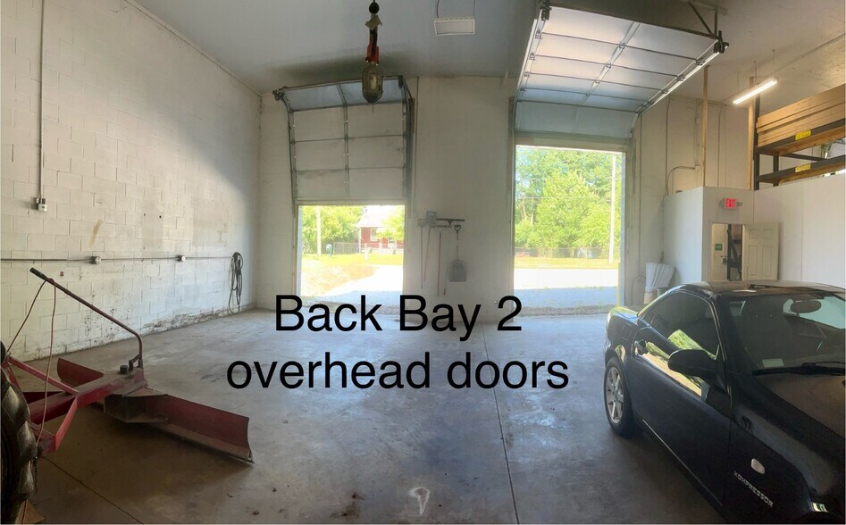 More Photos Of 378 S Van Buren St, Barberton Industrial For Lease