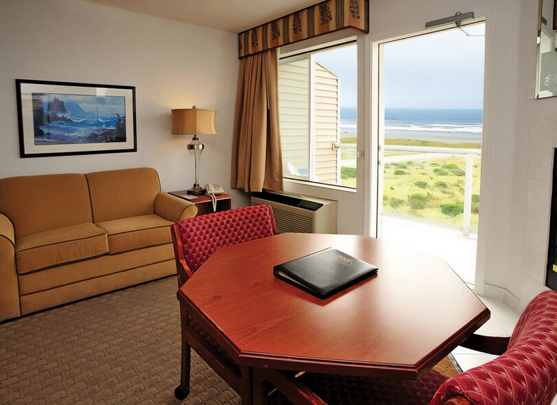 More Photos Of 707 Ocean Shores Blvd NW, Ocean Shores Hotel For Sale
