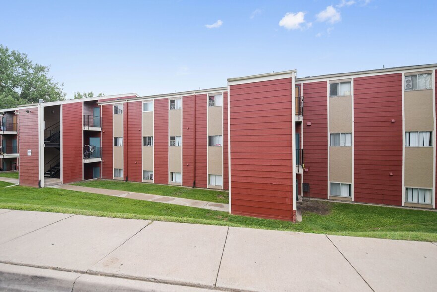 More Photos Of 3150 W Floyd Ave, Englewood Apartments For Sale