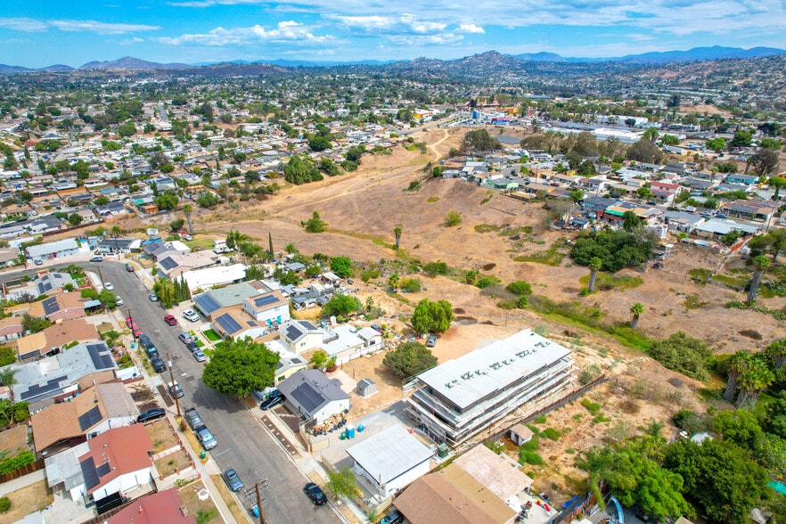 More Photos Of 827 Jacumba St, San Diego Land For Sale