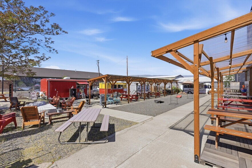 More Photos Of 801 E 2nd St, The Dalles Land For Sale