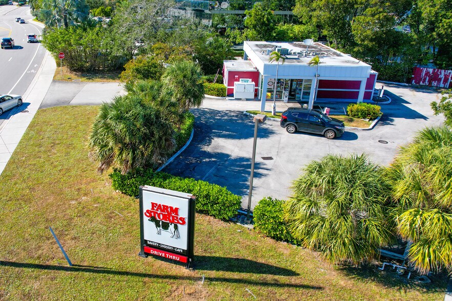 More Photos Of 125 Spanish River Blvd, Boca Raton Convenience Store For Sale