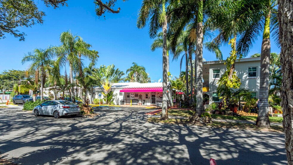 More Photos Of 1411 S Federal Hwy, Hollywood Hotel For Sale