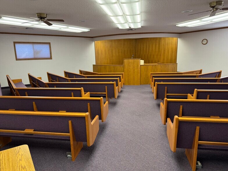 Primary Photo Of 14767 Henrici Rd, Oregon City Schools For Sale