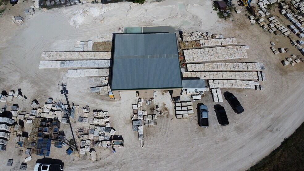More Photos Of 450 Private Road 917, Georgetown Warehouse For Sale