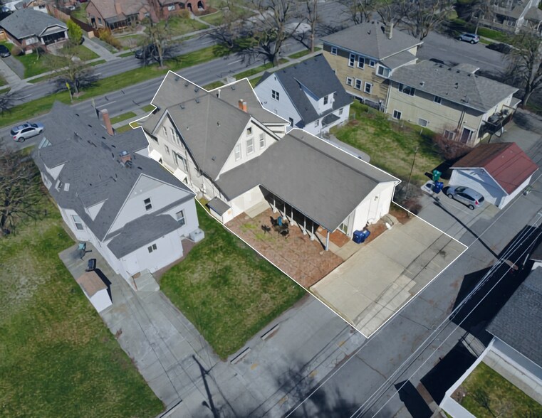 Primary Photo Of 418 E Mission Ave, Spokane Apartments For Sale