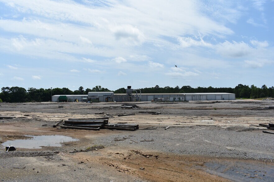 More Photos Of 79 Pioneer Ln, Selma Industrial For Sale