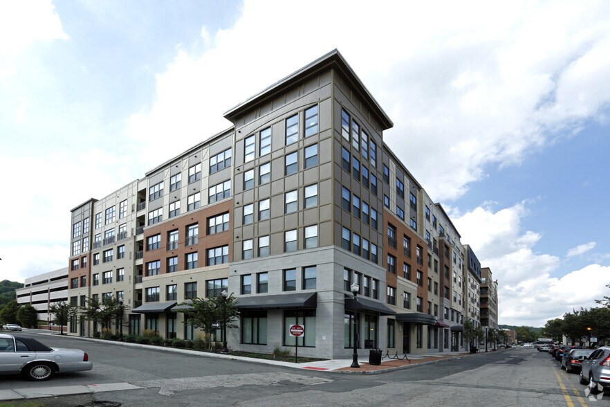 More Photos Of 28 Valley, Montclair Coworking Space