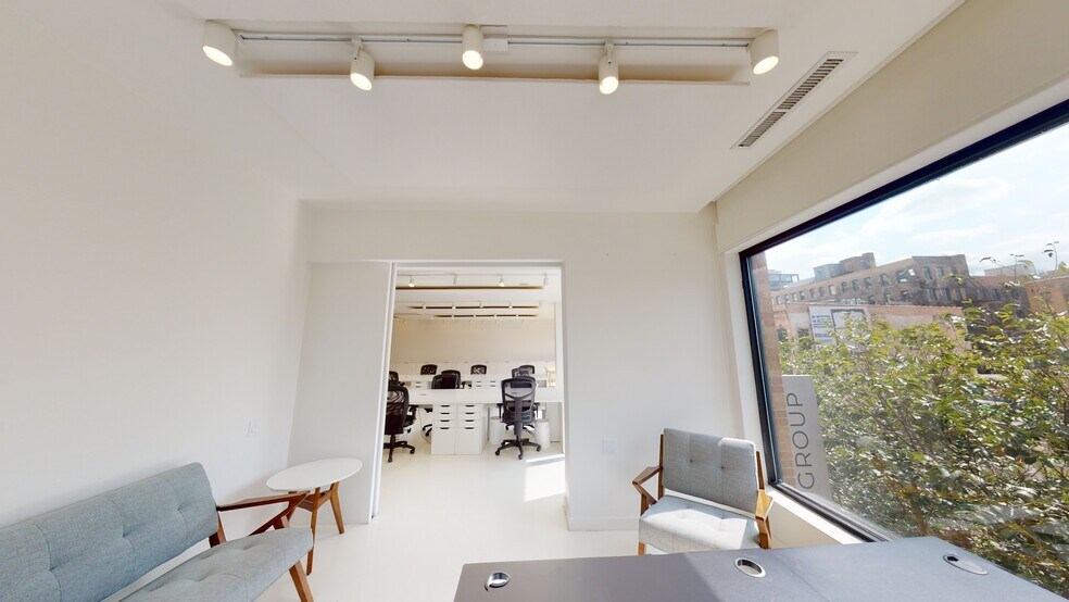 More Photos Of 755 N Wells St, Chicago Office For Lease