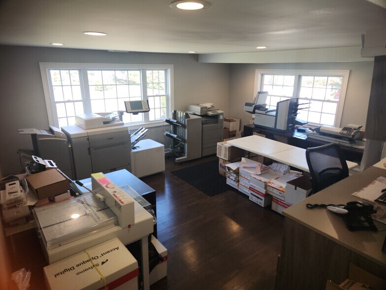 More Photos Of 410 E Main St, Centerport Office Residential For Sale