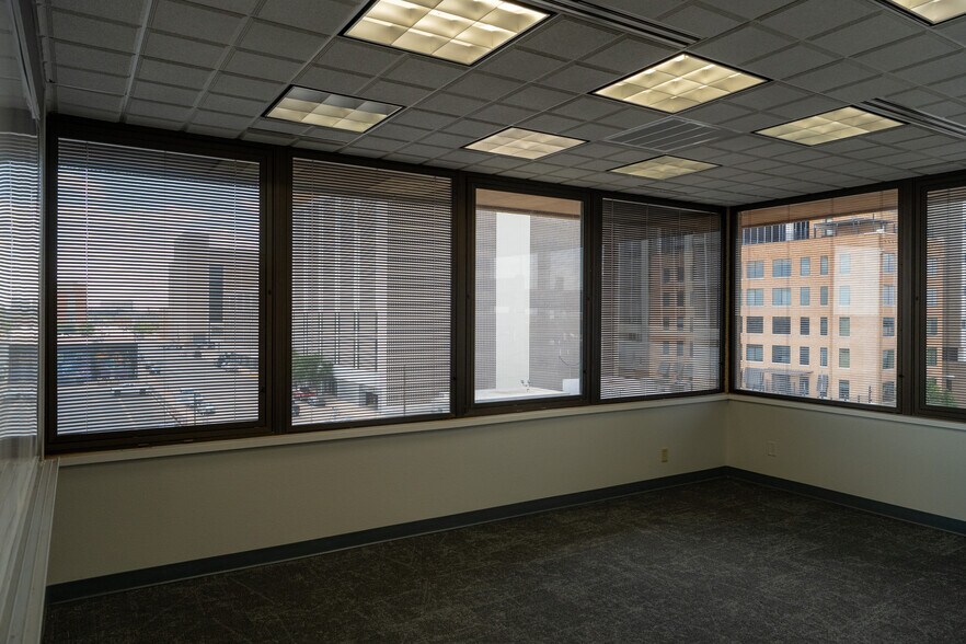 More Photos Of 125 W Missouri Ave, Midland Office For Lease