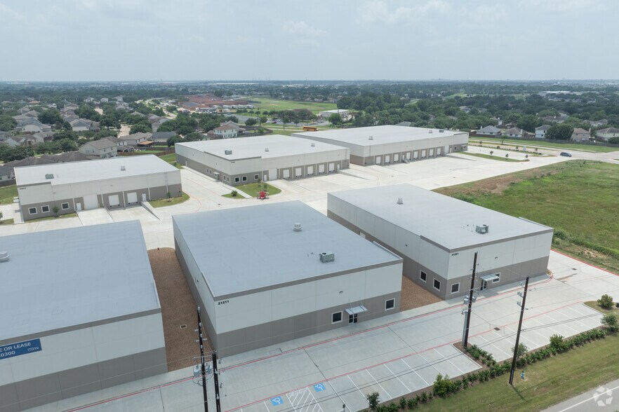 Primary Photo Of 21211 Clay Rd, Katy Warehouse For Lease