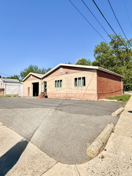 More Photos Of 101 W Nicholson Rd, Audubon Industrial For Sale