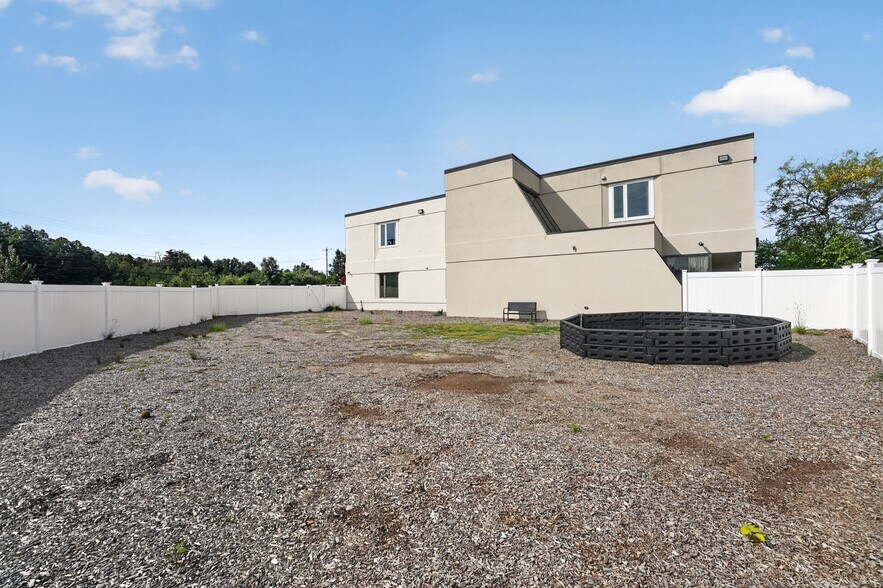 More Photos Of 1 Industrial Dr, Windham Schools For Sale