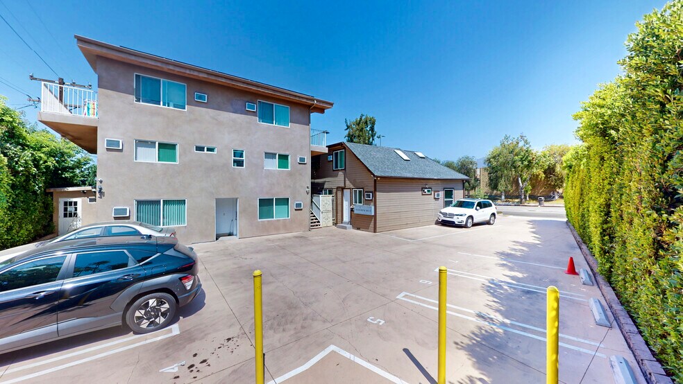 More Photos Of 1344 E Broadway, Glendale Apartments For Sale