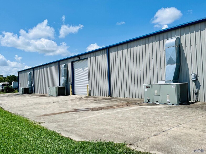 More Photos Of 188 Technology Ln, Gray Warehouse For Lease