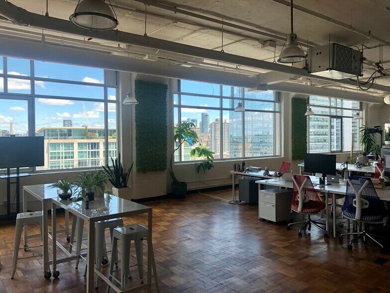More Photos Of 119 Spadina Ave, Toronto Loft Creative Space For Lease