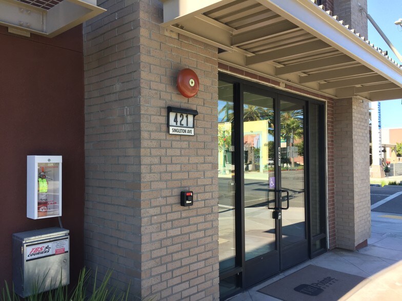 More Photos Of 421 Singleton Ave, Alameda Medical For Lease