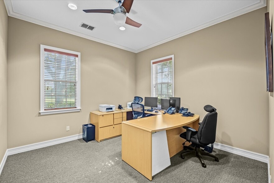More Photos Of 2108-2110 SE Rays Way, Stuart Office For Sale