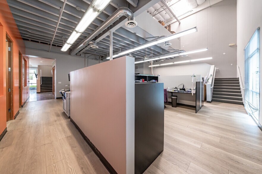 More Photos Of 470-500 Wald, Irvine Light Manufacturing For Sale