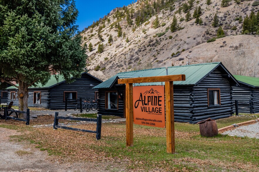 Primary Photo Of 631 N Silver St, Lake City Hotel For Sale