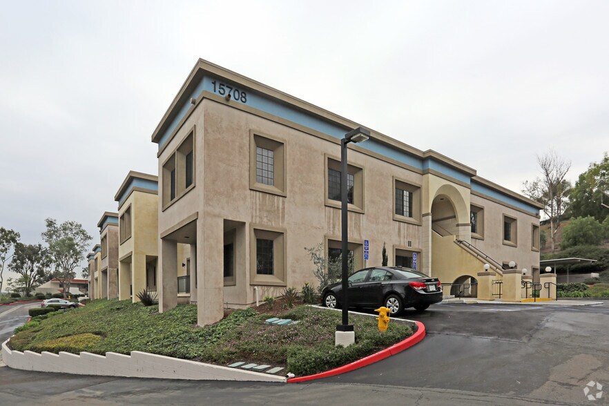Primary Photo Of 15706-15708 Pomerado Rd, Poway Medical For Lease