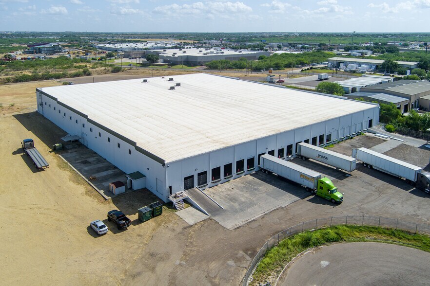 More Photos Of 1820 Aguila Azteca, Laredo Land For Sale