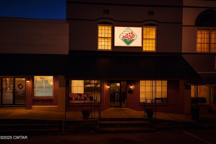 More Photos Of 18 S Court St, Alamo Storefront Retail Residential For Sale