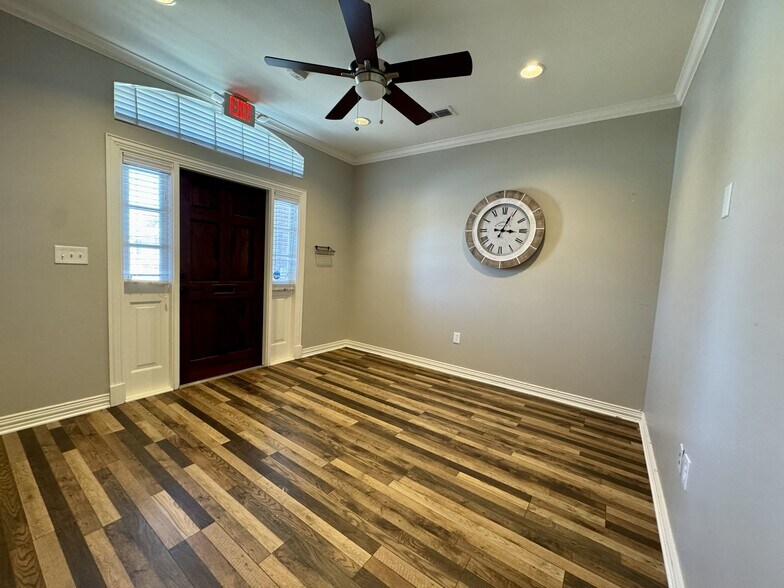 More Photos Of 8765 Stockard Dr, Frisco Medical For Sale