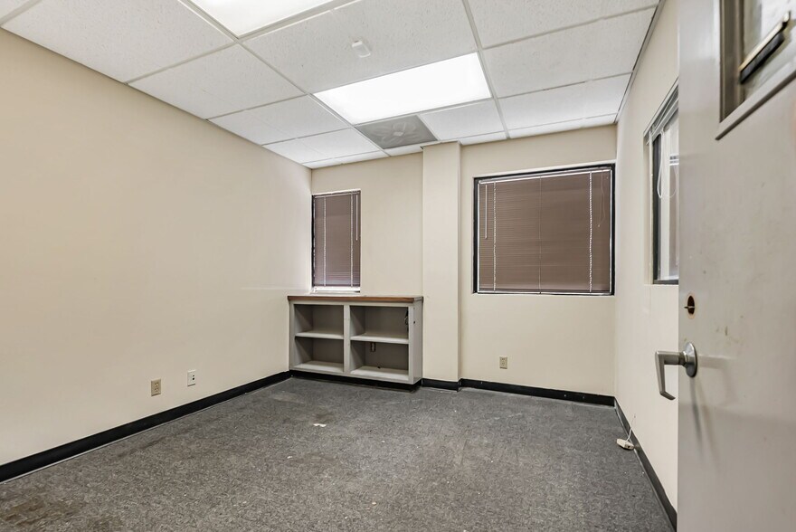 More Photos Of 2485 Technology Dr, Hayward Research And Development For Lease
