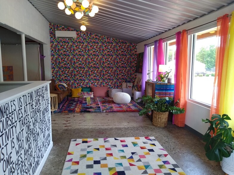 More Photos Of 602 Washington St, Graham Office For Lease