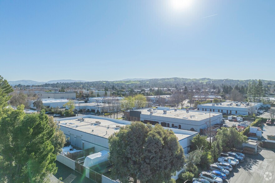 More Photos Of 1236 Quarry Ln, Pleasanton Research And Development For Lease