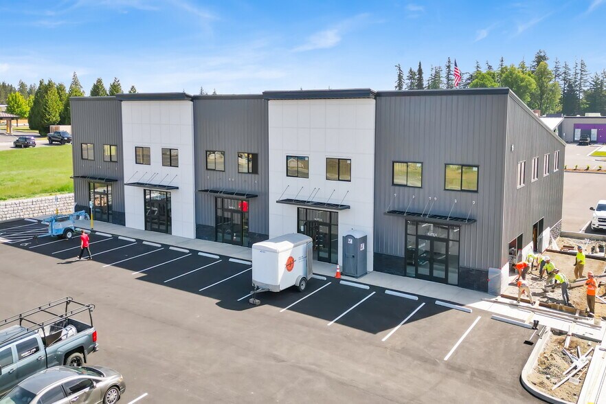 More Photos Of 115 Duffner, Lynden General Retail For Lease