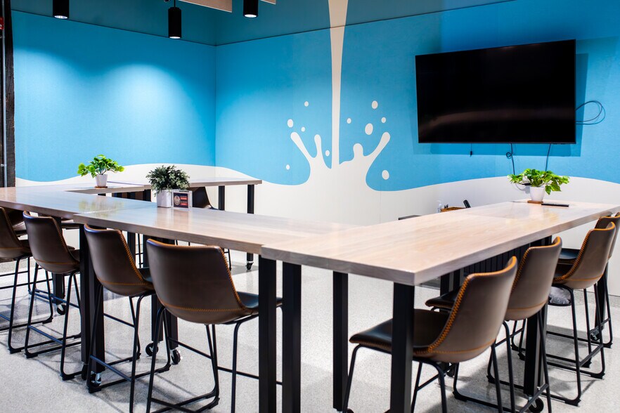 More Photos Of 1533 Lewis St, Indianapolis Coworking Space