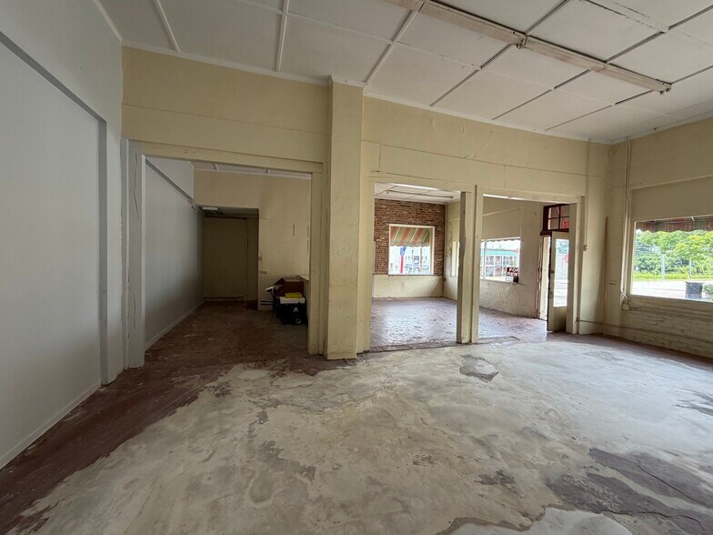 More Photos Of 137 W Main St, Manchester Office For Sale