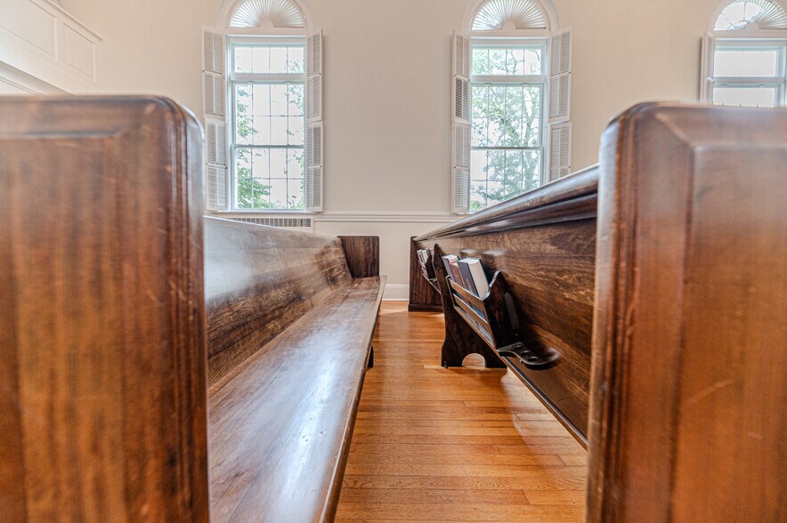 More Photos Of 211 Main st, Broadway Religious Facility For Sale