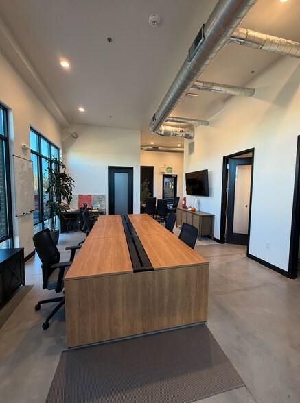 More Photos Of 827-833 E Pioneer Rd, Draper Loft Creative Space For Sale